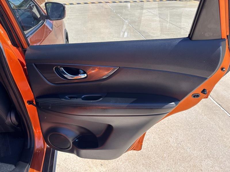 Nissan Rogue SV AWD 2017