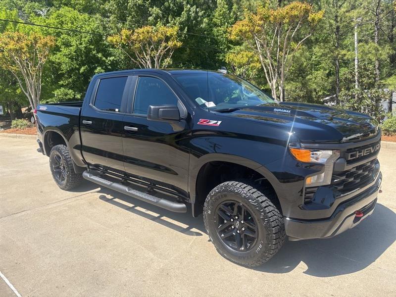 Chevrolet Silverado 1500 Trail Boss Custom Crew Cab 4WD 2026