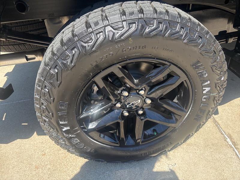 Chevrolet Silverado 1500 Trail Boss Custom Crew Cab 4WD 2026