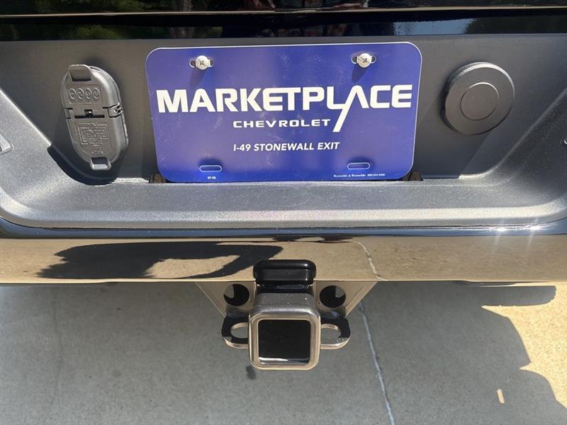 Chevrolet Silverado 1500 Trail Boss Custom Crew Cab 4WD 2026