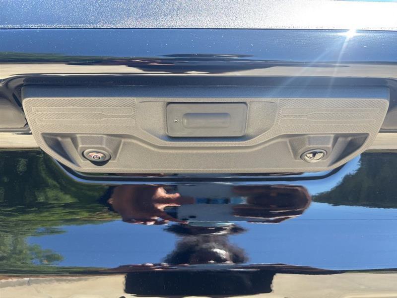 Chevrolet Silverado 1500 Trail Boss Custom Crew Cab 4WD 2026