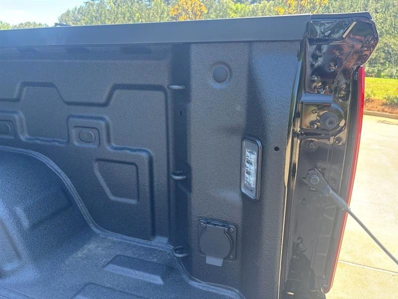 Chevrolet Silverado 1500 Trail Boss Custom Crew Cab 4WD 2026