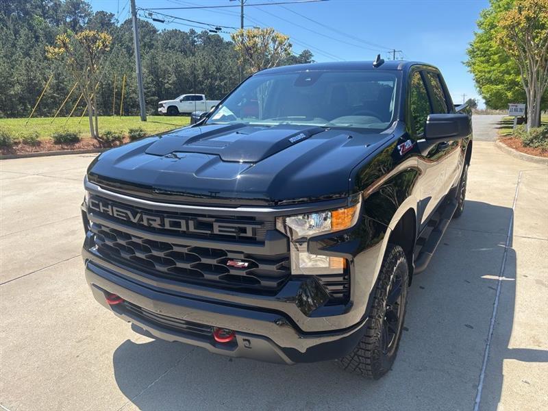 Chevrolet Silverado 1500 Trail Boss Custom Crew Cab 4WD 2026