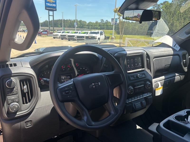 Chevrolet Silverado 1500 Trail Boss Custom Crew Cab 4WD 2026