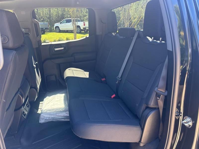 Chevrolet Silverado 1500 Trail Boss Custom Crew Cab 4WD 2026