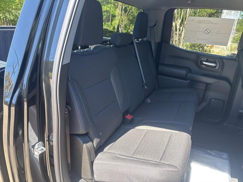 Chevrolet Silverado 1500 Trail Boss Custom Crew Cab 4WD 2026