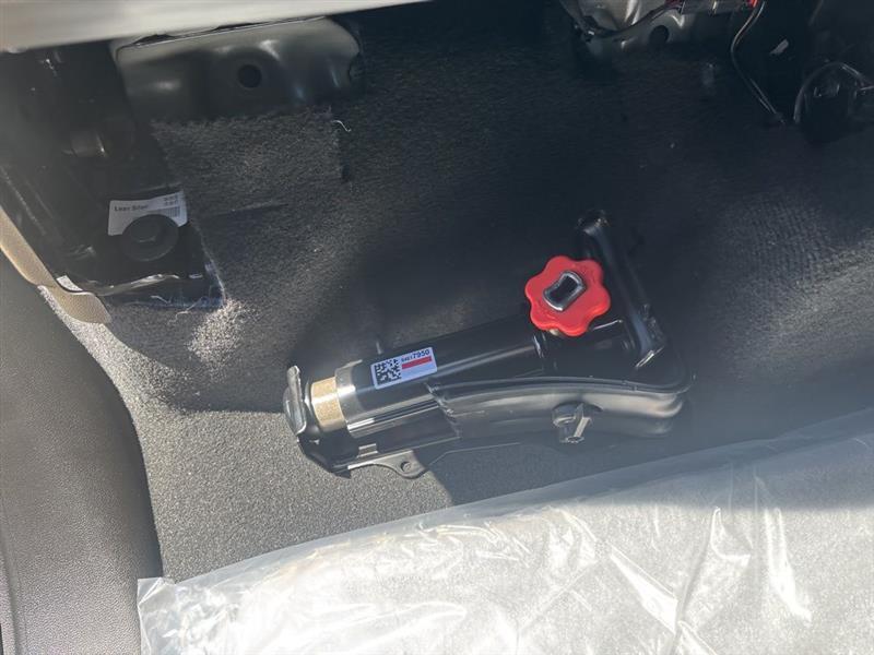 Chevrolet Silverado 1500 Trail Boss Custom Crew Cab 4WD 2026