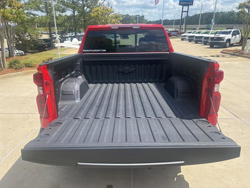 Chevrolet Silverado 1500 LT Crew Cab 4WD 2026