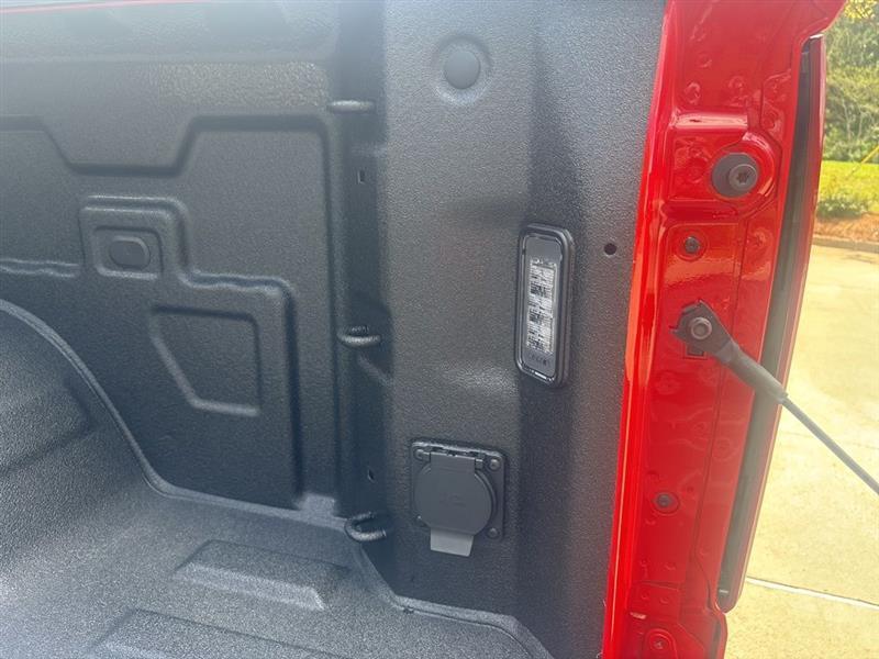 Chevrolet Silverado 1500 LT Crew Cab 4WD 2026