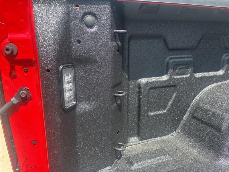 Chevrolet Silverado 1500 LT Crew Cab 4WD 2026