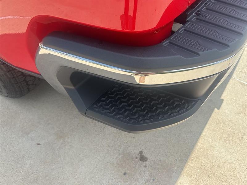 Chevrolet Silverado 1500 LT Crew Cab 4WD 2026