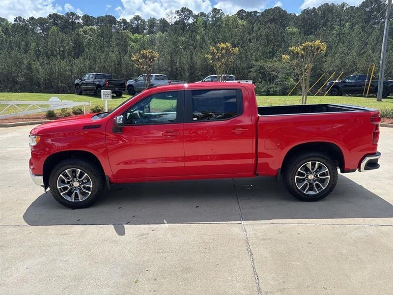 Chevrolet Silverado 1500 LT Crew Cab 4WD 2026
