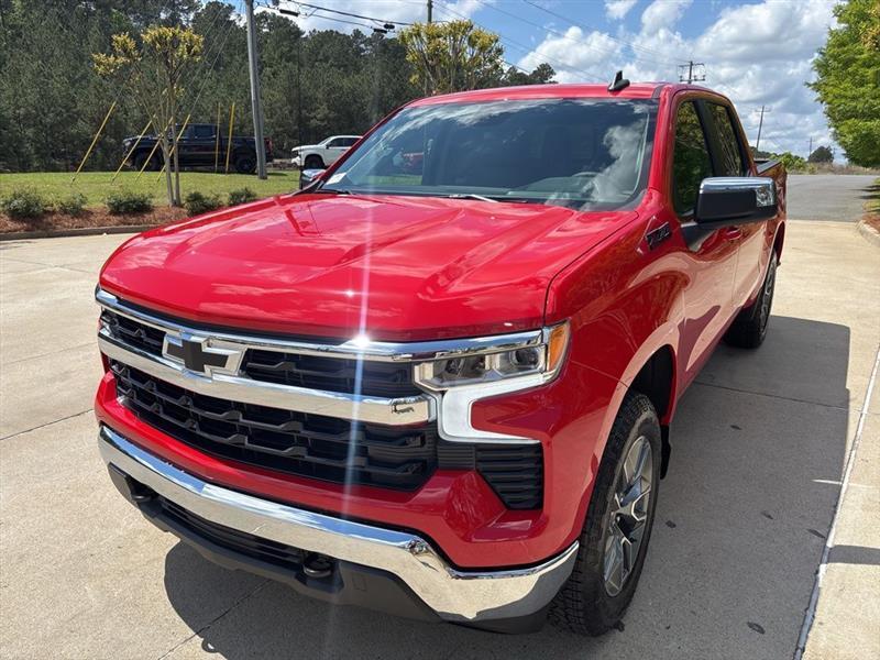 Chevrolet Silverado 1500 LT Crew Cab 4WD 2026