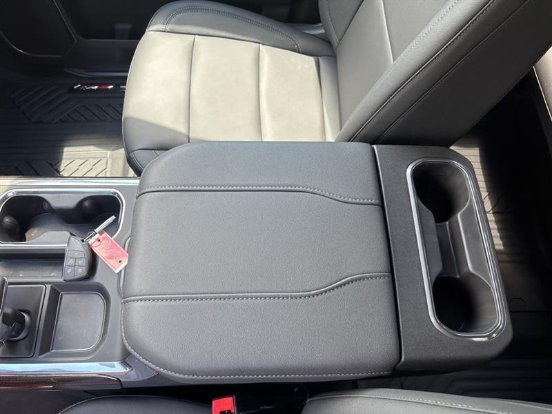 Chevrolet Silverado 1500 LT Crew Cab 4WD 2026