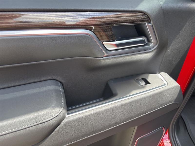 Chevrolet Silverado 1500 LT Crew Cab 4WD 2026