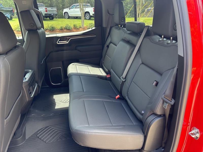 Chevrolet Silverado 1500 LT Crew Cab 4WD 2026