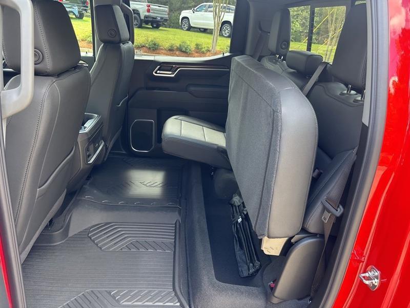 Chevrolet Silverado 1500 LT Crew Cab 4WD 2026