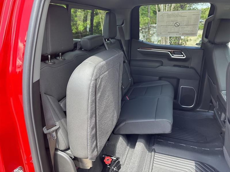 Chevrolet Silverado 1500 LT Crew Cab 4WD 2026