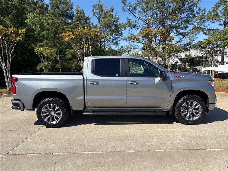Chevrolet Silverado 1500 RST Crew Cab 4WD 2026