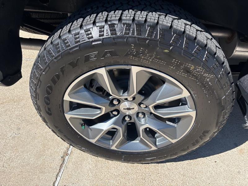 Chevrolet Silverado 1500 RST Crew Cab 4WD 2026