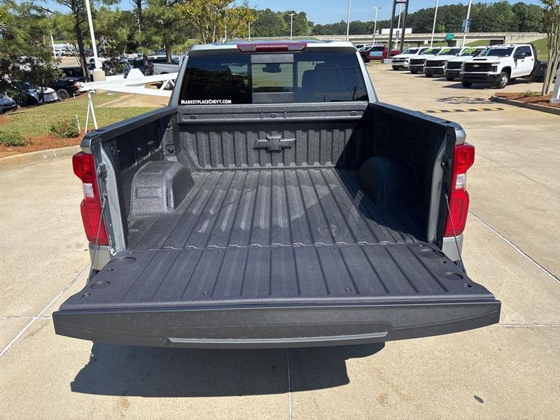 Chevrolet Silverado 1500 RST Crew Cab 4WD 2026