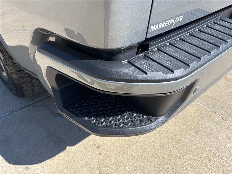 Chevrolet Silverado 1500 RST Crew Cab 4WD 2026