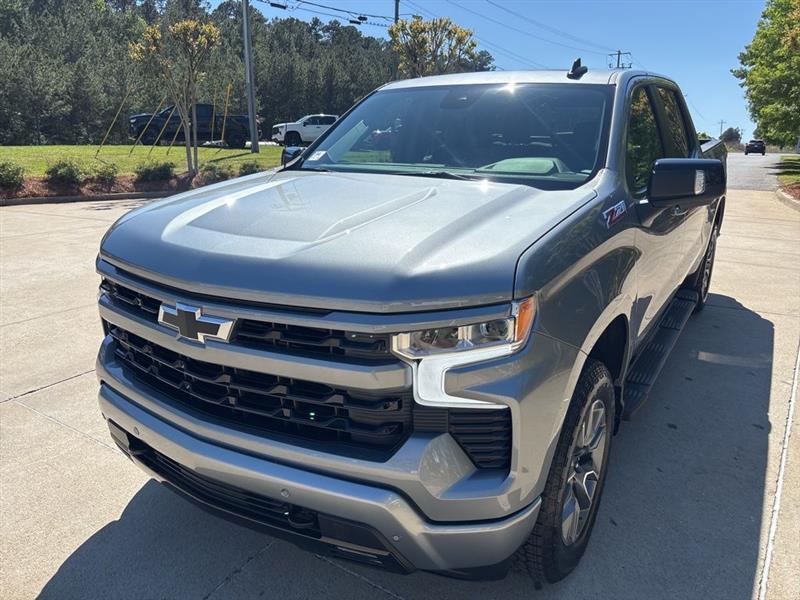 Chevrolet Silverado 1500 RST Crew Cab 4WD 2026