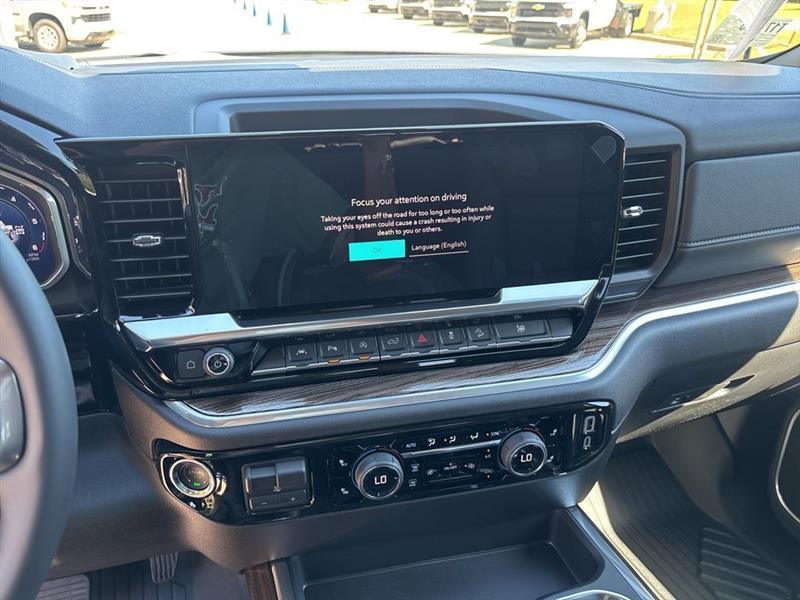 Chevrolet Silverado 1500 RST Crew Cab 4WD 2026