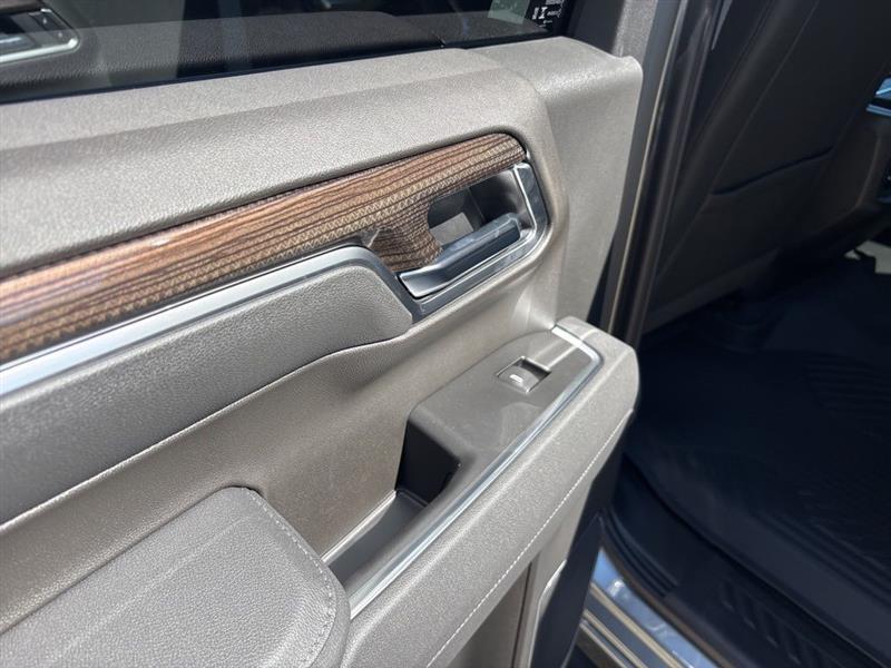 Chevrolet Silverado 1500 RST Crew Cab 4WD 2026