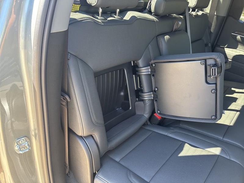 Chevrolet Silverado 1500 RST Crew Cab 4WD 2026