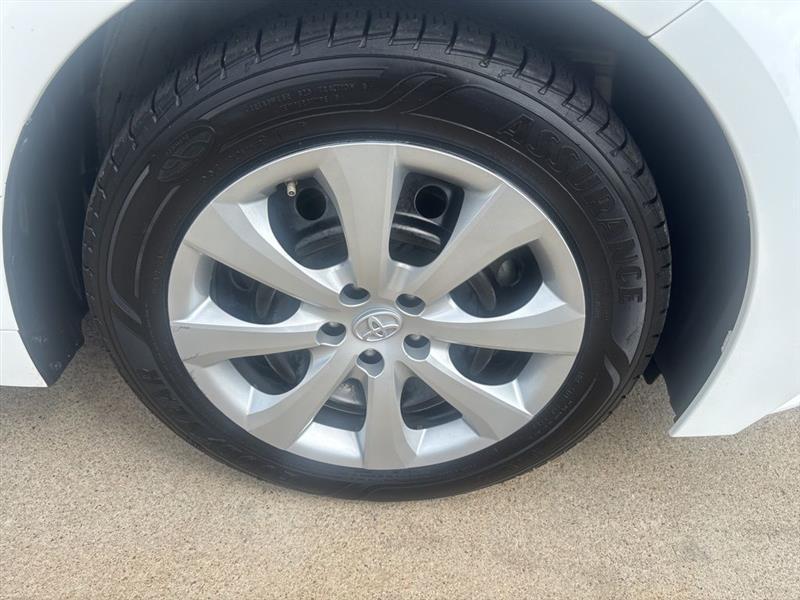 Toyota Corolla LE 2022