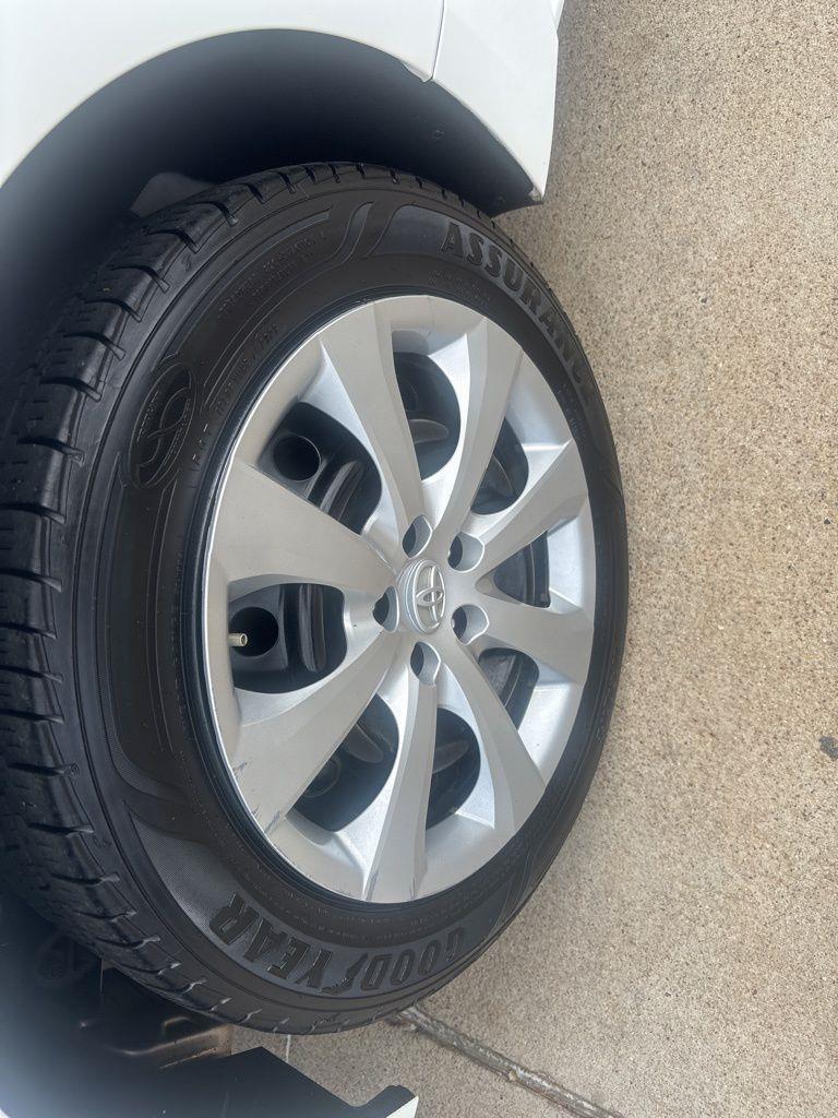 Toyota Corolla LE 2022