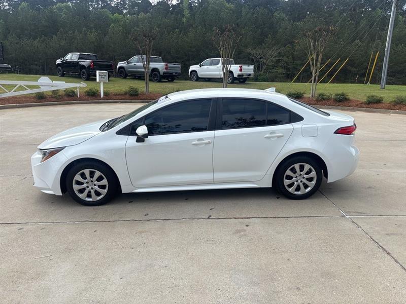 Toyota Corolla LE 2022