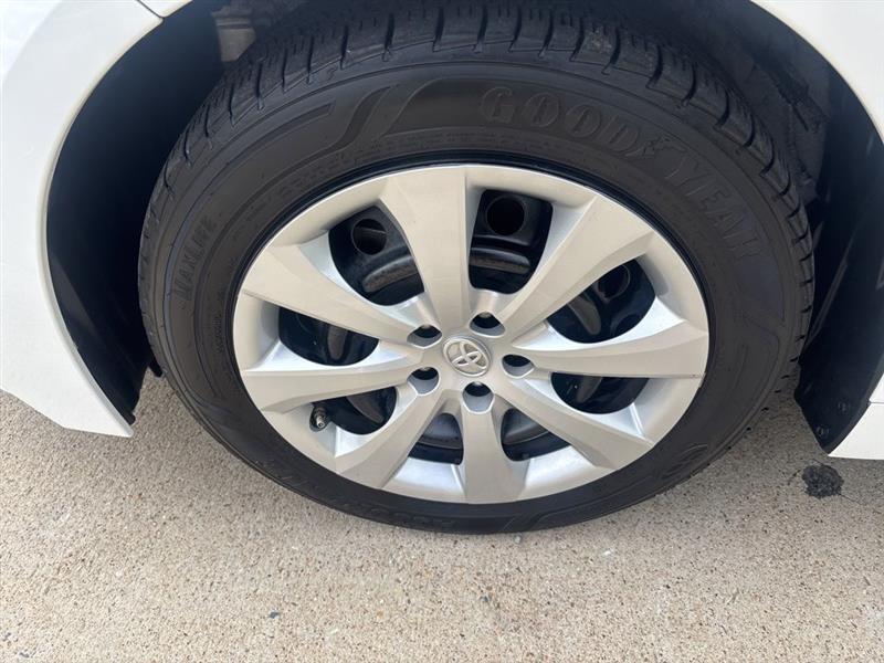 Toyota Corolla LE 2022