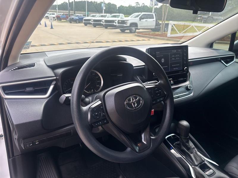 Toyota Corolla LE 2022
