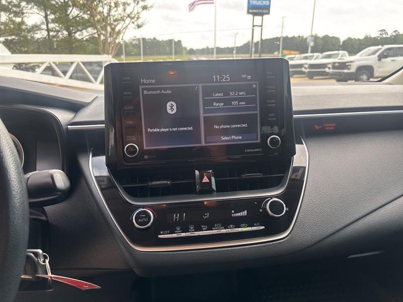 Toyota Corolla LE 2022