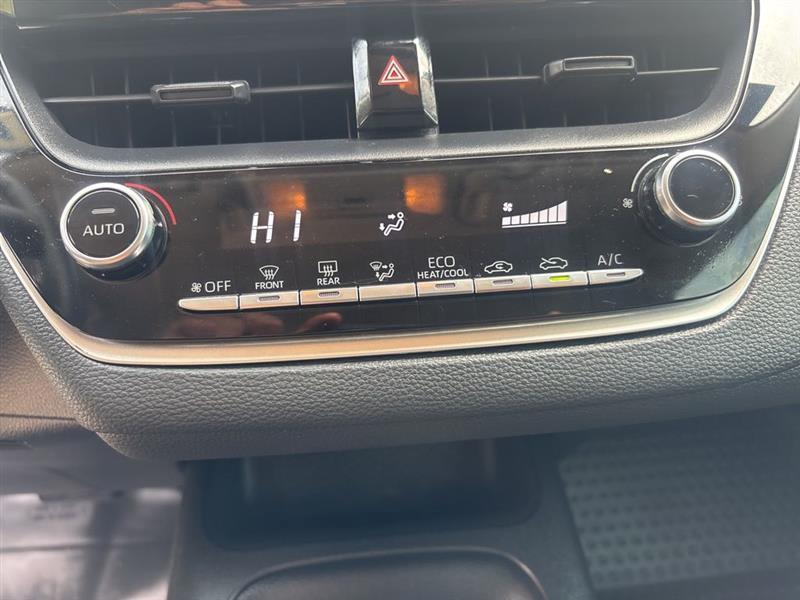 Toyota Corolla LE 2022