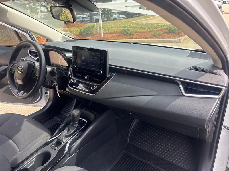 Toyota Corolla LE 2022