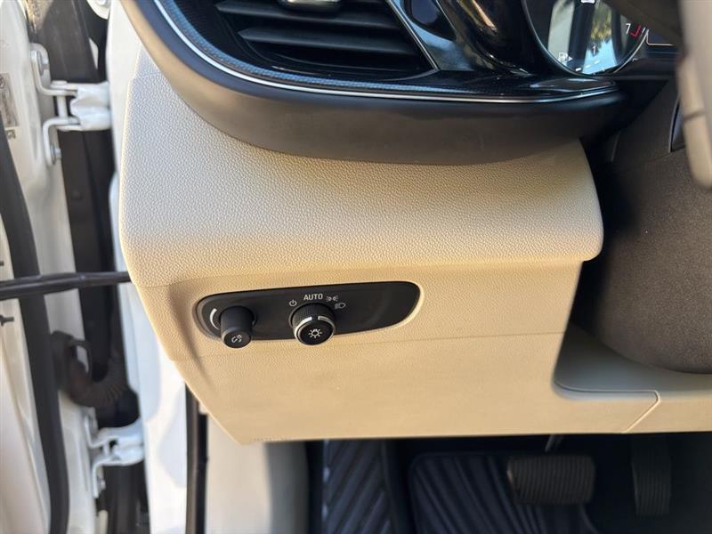 Buick Envision Essense 2022