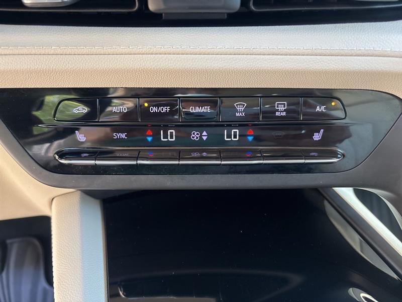 Buick Envision Essense 2022