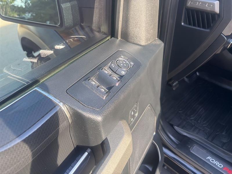 Ford F-150 Raptor SuperCrew 4WD 2018