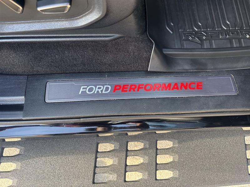 Ford F-150 Raptor SuperCrew 4WD 2018