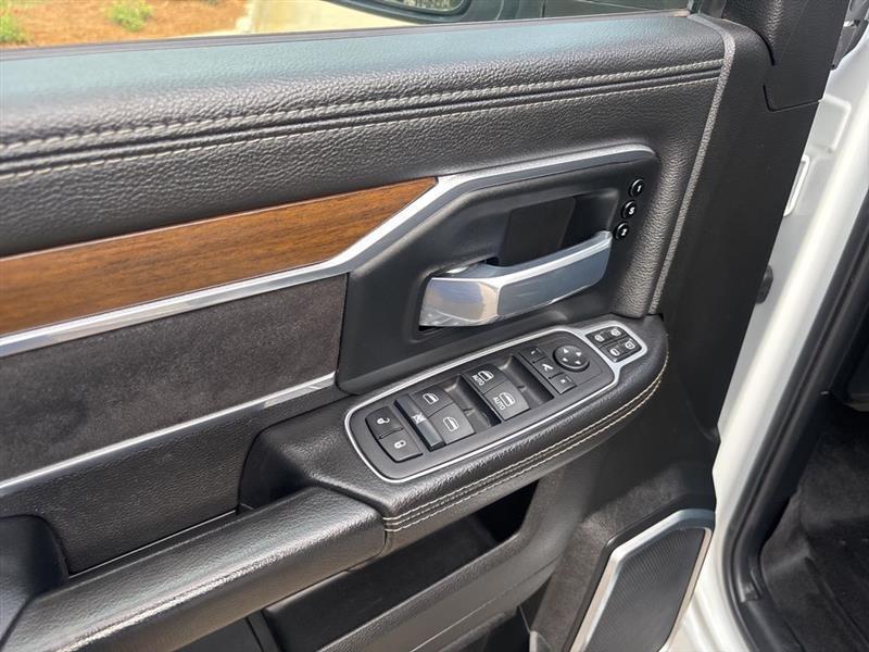 RAM 2500 Laramie Crew Cab SWB 4WD 2024