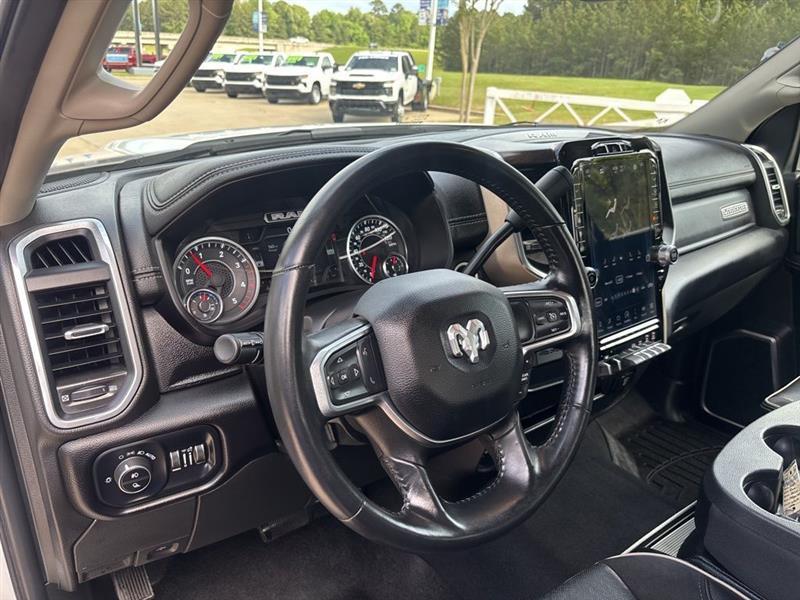 RAM 2500 Laramie Crew Cab SWB 4WD 2024