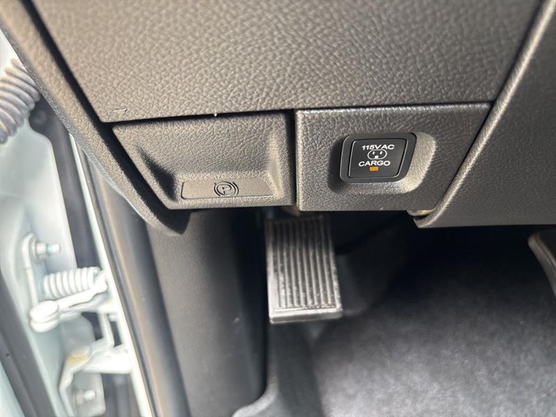 RAM 2500 Laramie Crew Cab SWB 4WD 2024