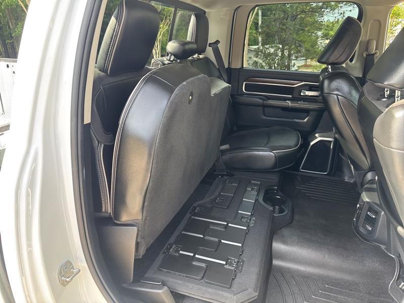 RAM 2500 Laramie Crew Cab SWB 4WD 2024