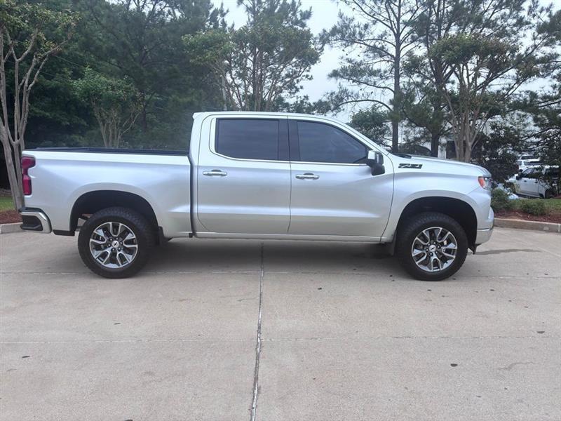 Chevrolet Silverado 1500 LTZ Crew Cab 4WD 2022