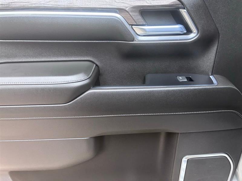 Chevrolet Silverado 1500 LTZ Crew Cab 4WD 2022