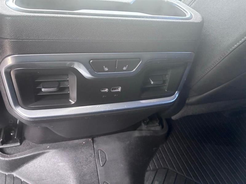 Chevrolet Silverado 1500 LTZ Crew Cab 4WD 2022