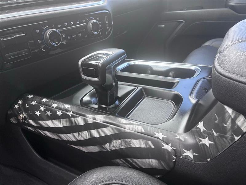 Chevrolet Silverado 1500 LTZ Crew Cab 4WD 2022